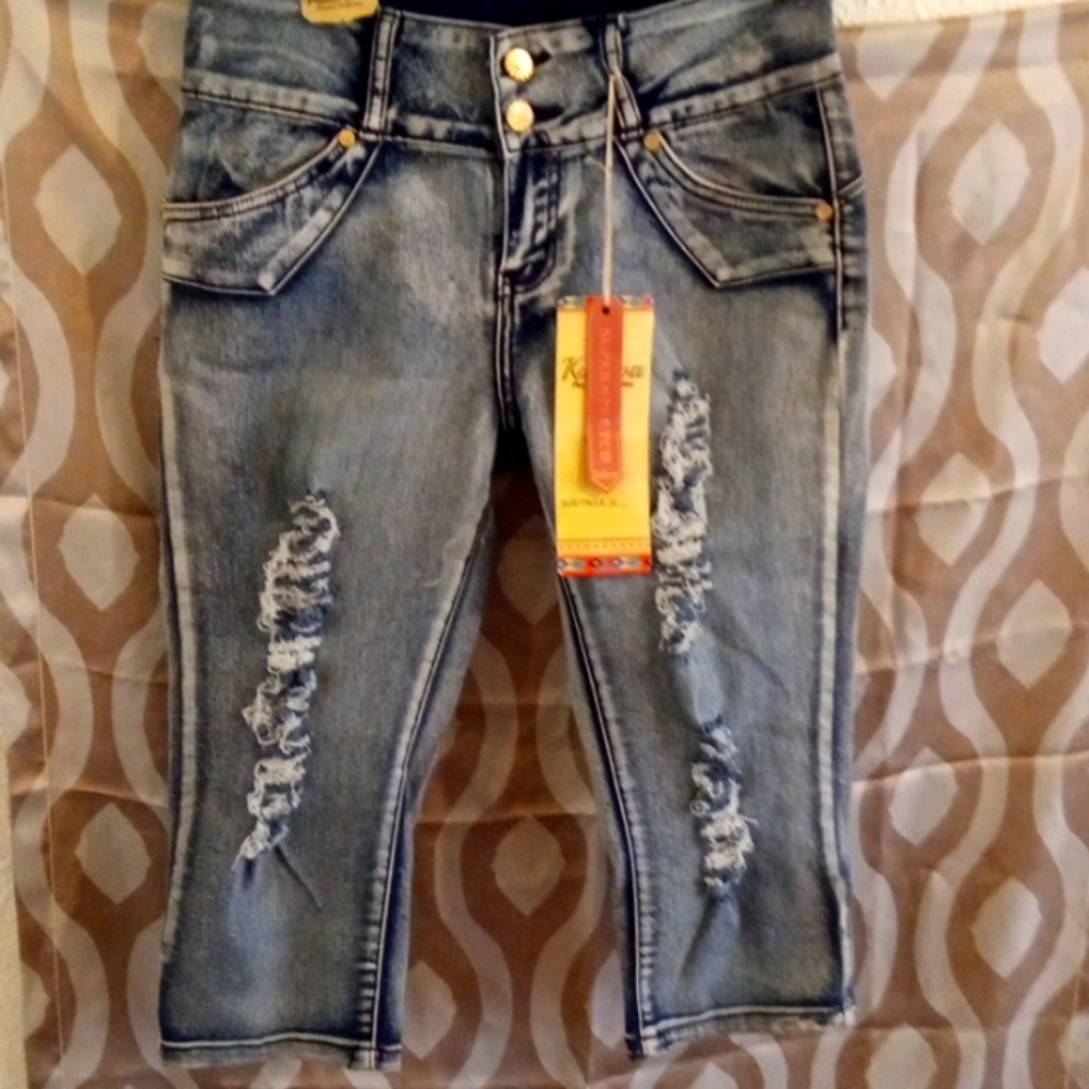 Distressed Stone Washed Capri Pants by Kalowa NWT Minimally Distressed
